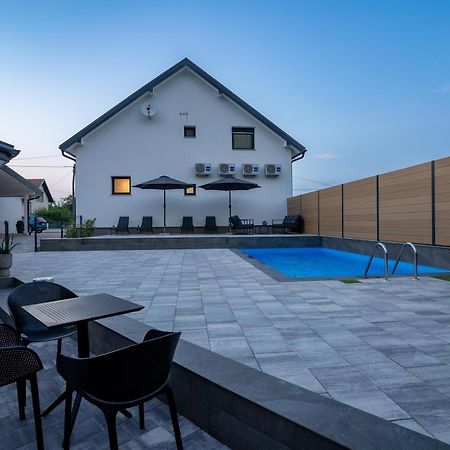 Apartments & Room Forest Slunj Exterior photo
