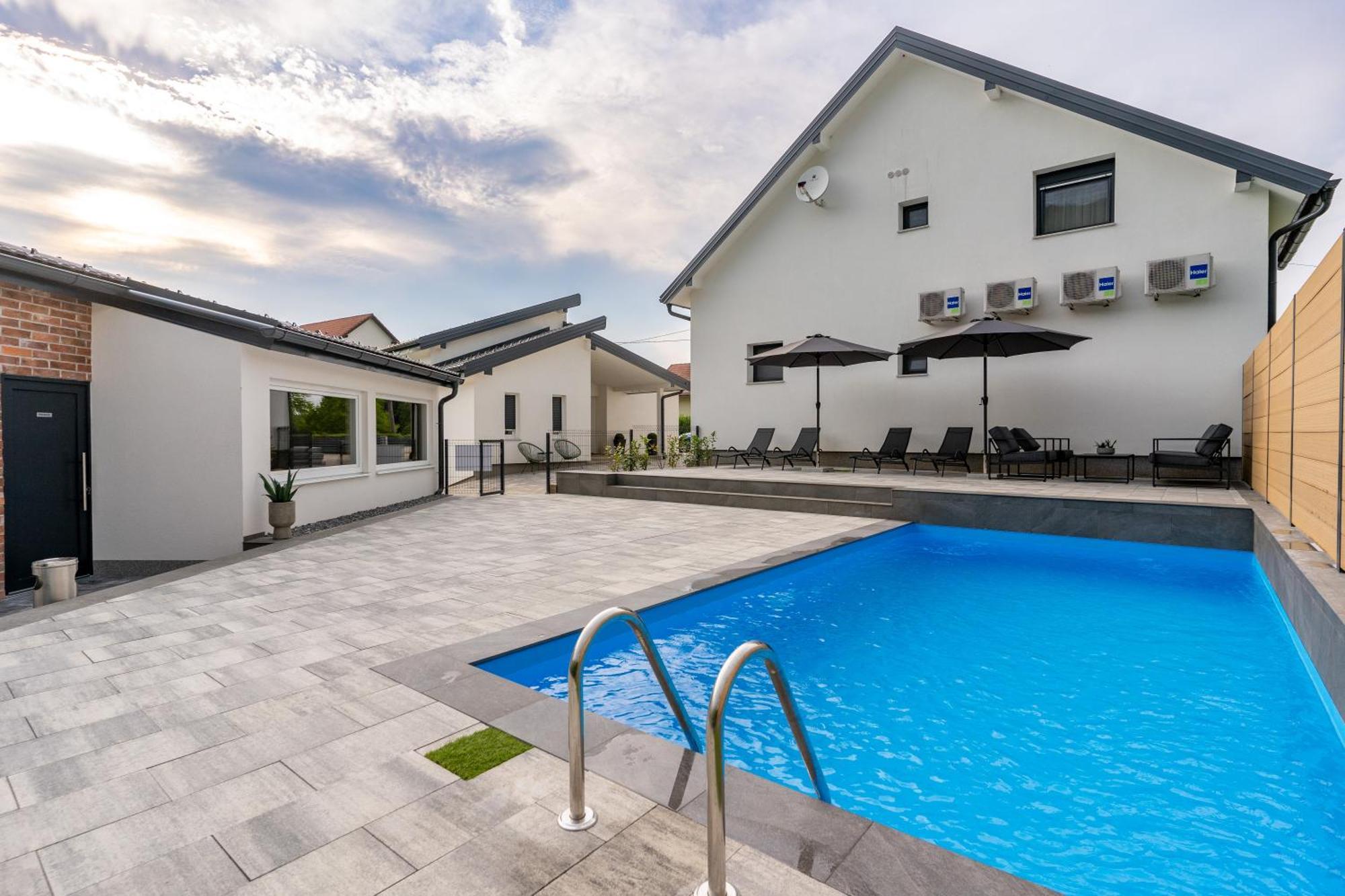Apartments & Room Forest Slunj Exterior photo